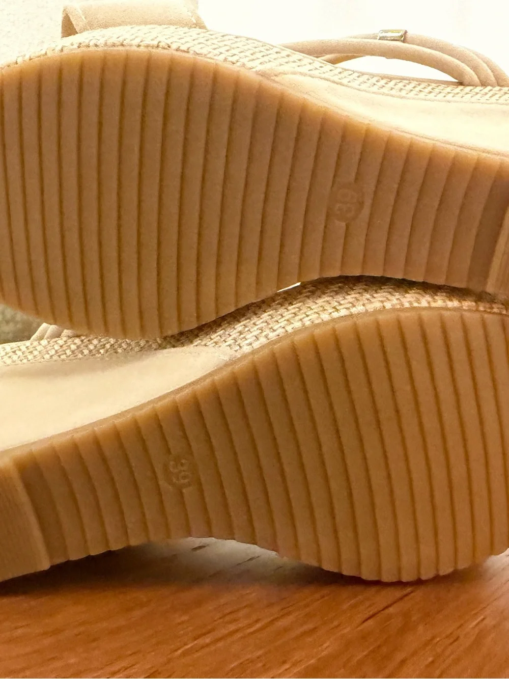 N/A beige wedge